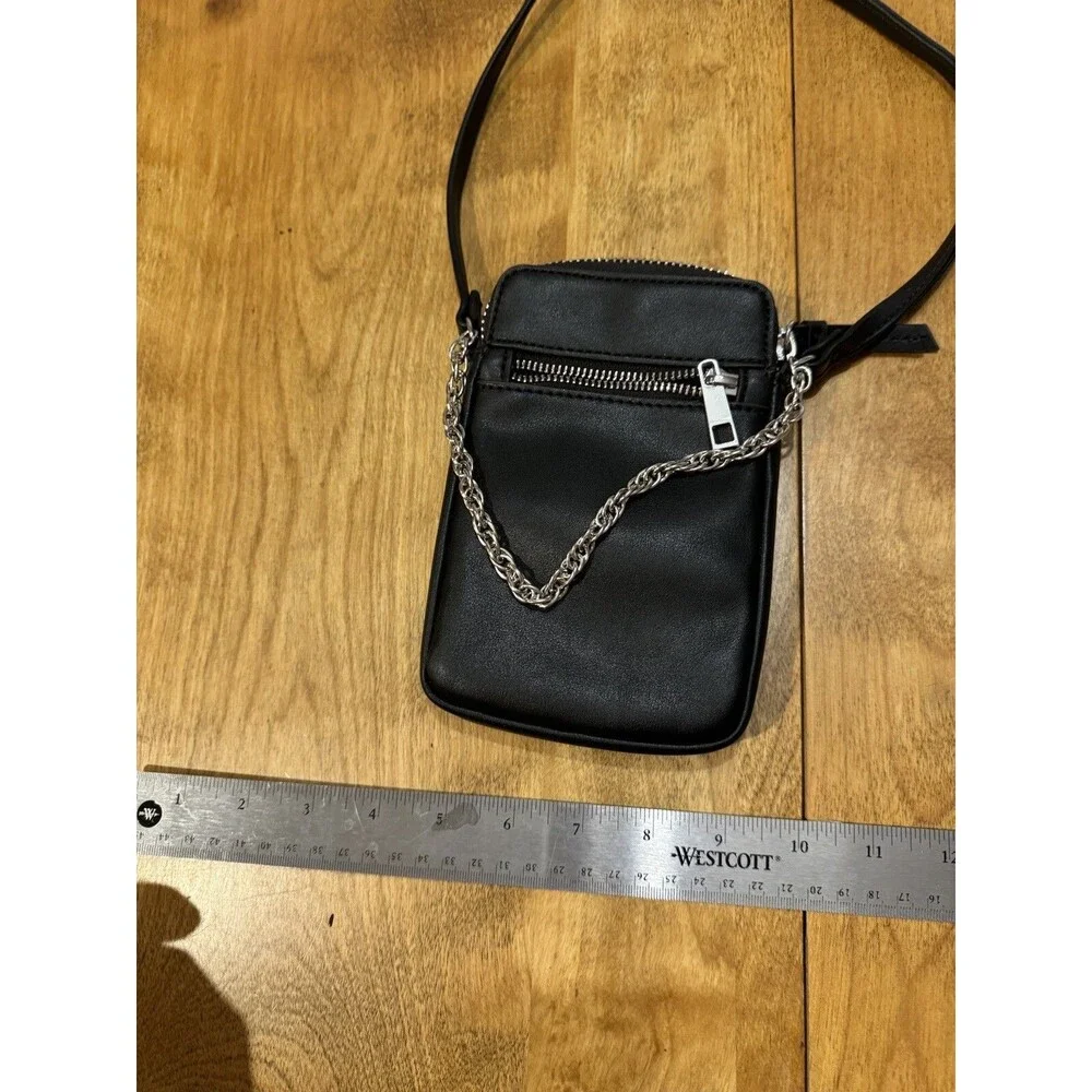 Worthington Zoe Hands-Free Crossbody bag with Silver Chain & Hardware